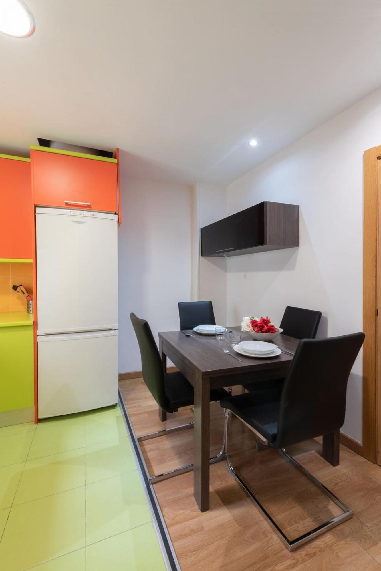 Apartamentos Day Madrid Ildefonso Centro Gran Via Sol Malasana Екстериор снимка